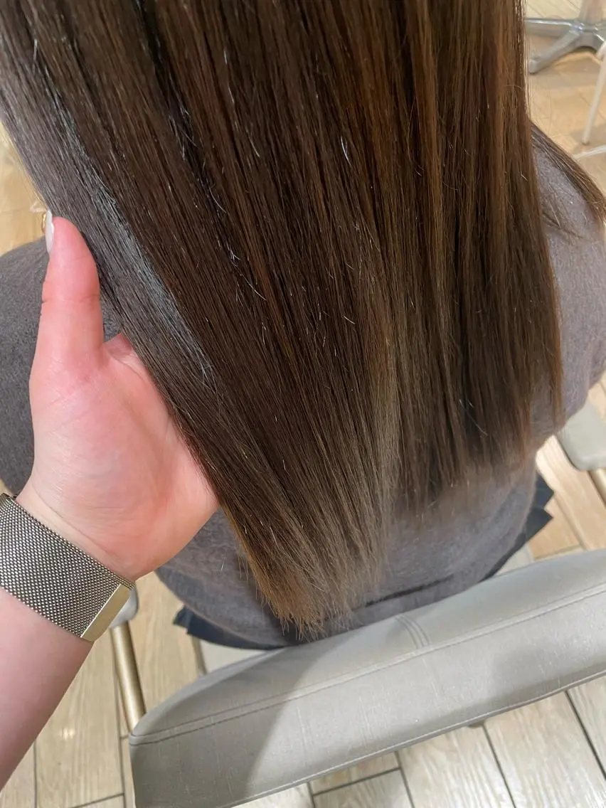 セミロング カラー ななほ⌇レイヤー カット⌇カラー🫧のヘアスタイル