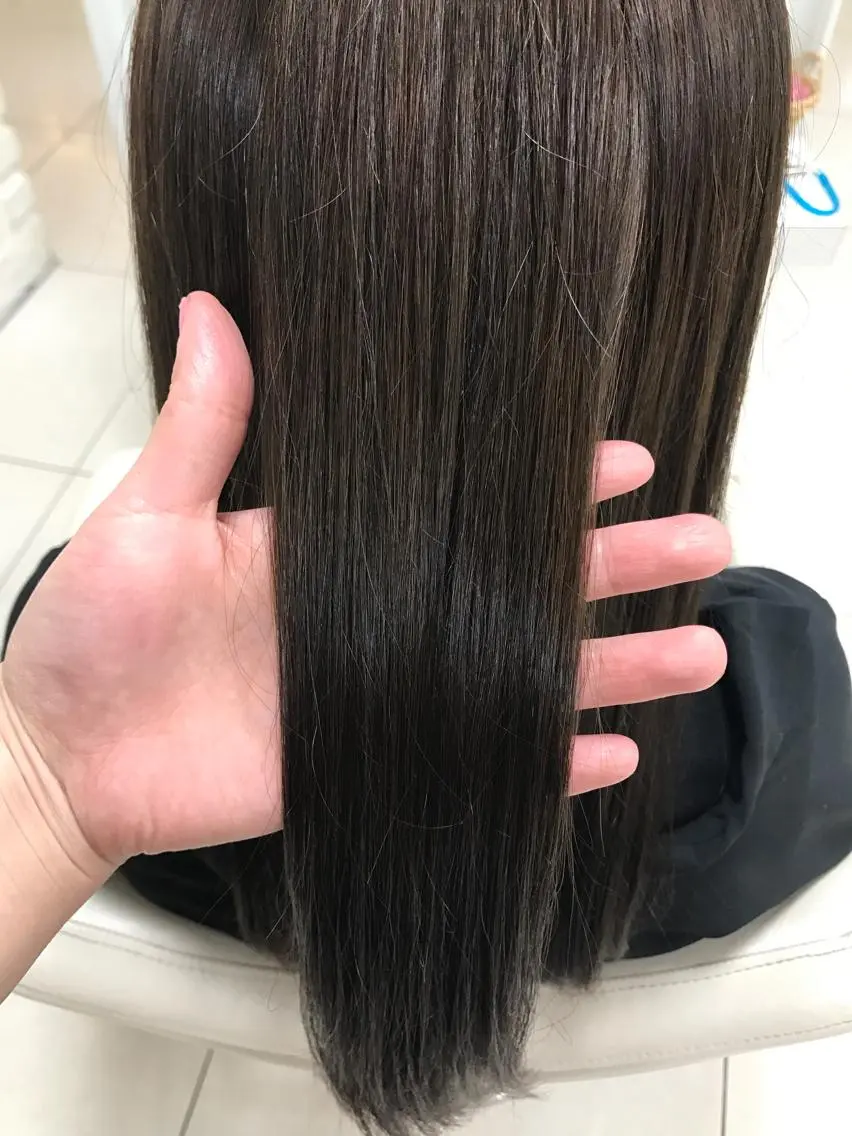 ロング カラー アッシュ イルミナカラー トリートメント 【暖色カラー特化】 中山由梨のヘアスタイル