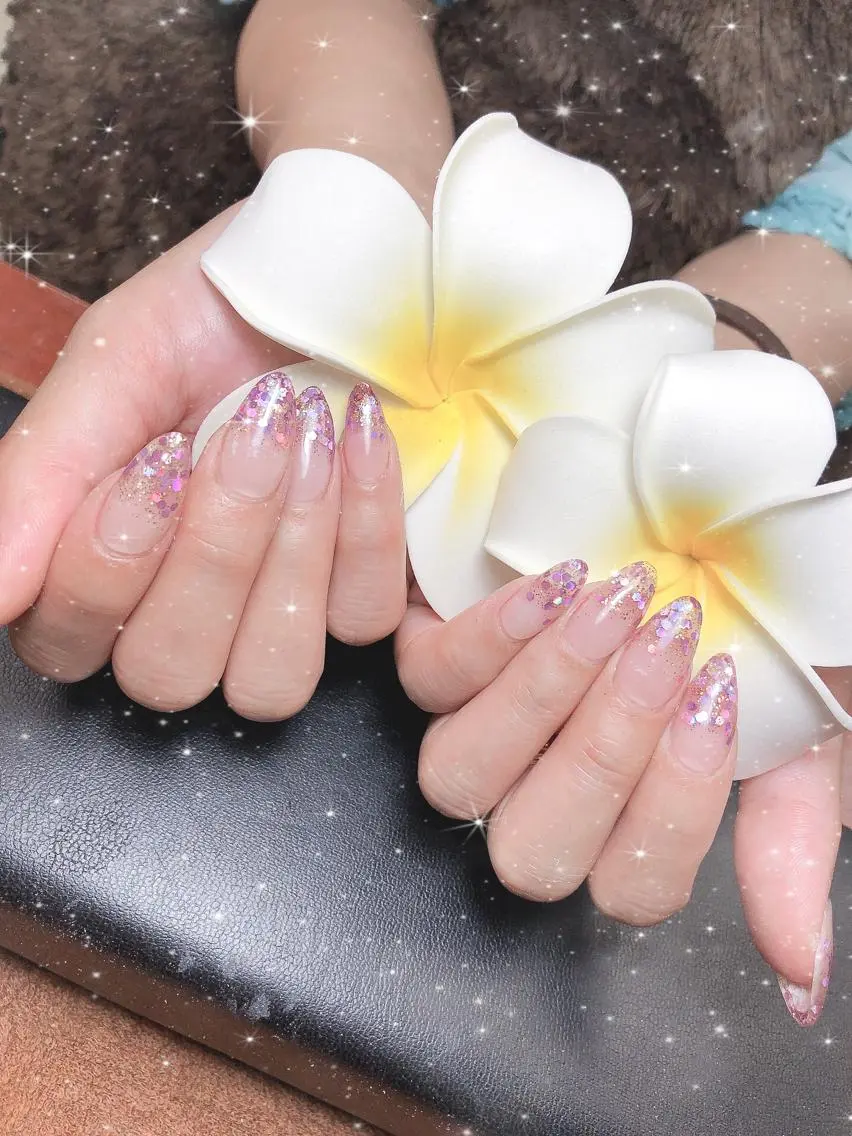 ミディアム ネイル グラデーション ラメ(グリッター) ラメグラデーション ワンカラーネイル ハンドネイル 《LB》ラブリエ Nail&eyeのマツエク・マツパデザイン