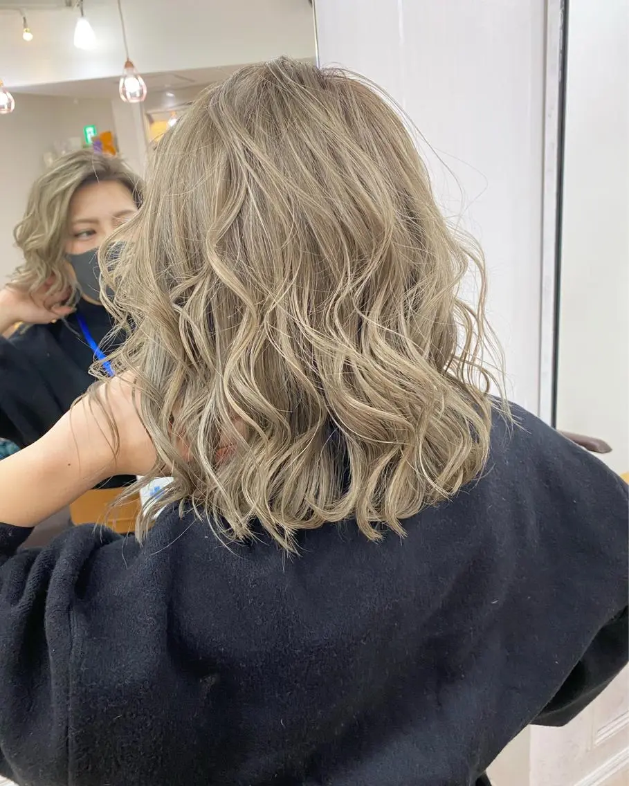 ミディアム カラー 🧡可愛い色落ち🧡 ハイトーン特化🧡のヘアスタイル