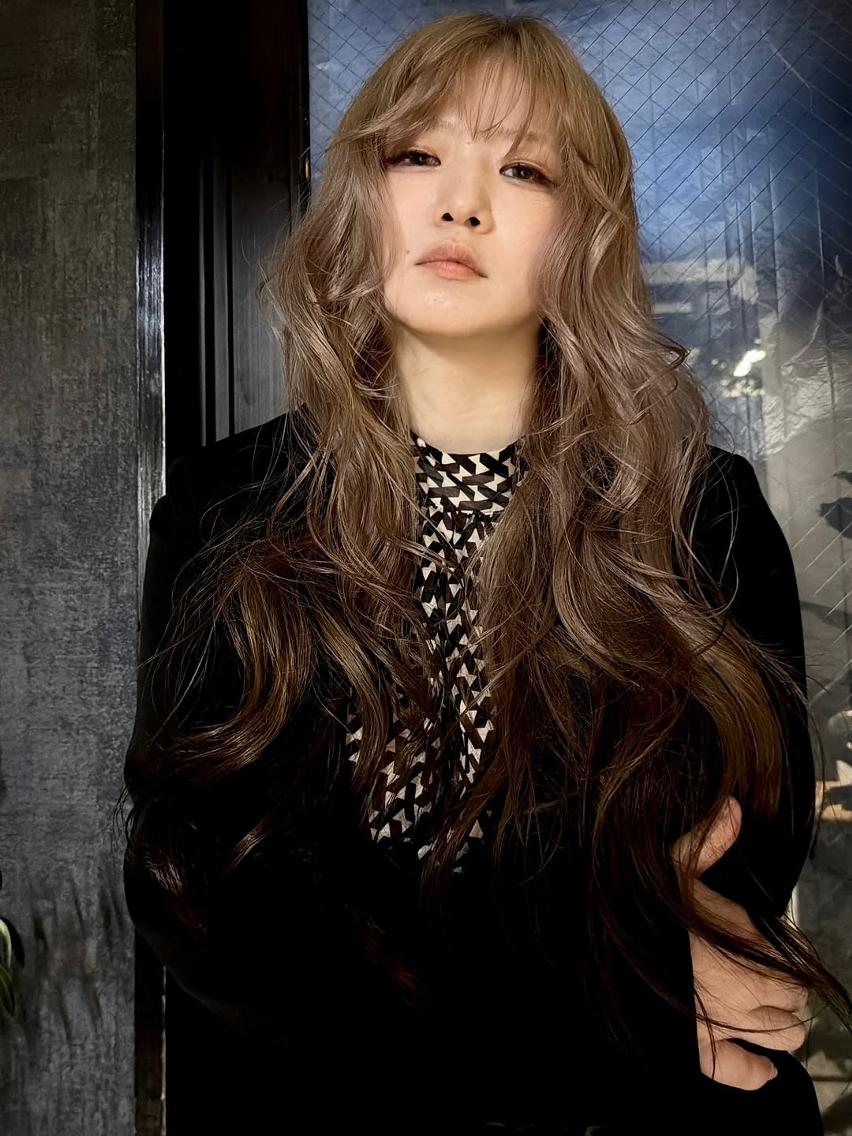 ミディアム カラー レイヤーカット ウルフカット カット ヘアカラー トリートメント ウルフレイヤー/ 中性ウルフ/タカハシのヘアスタイル
