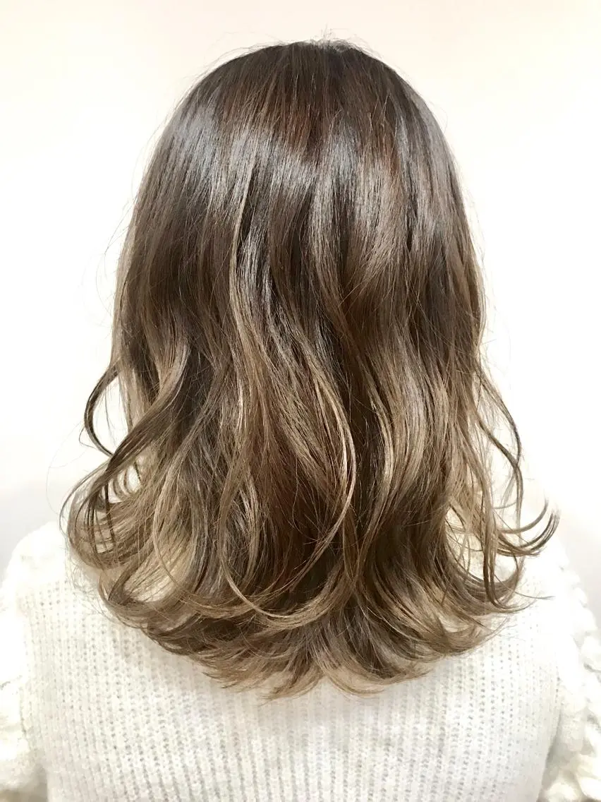 ミディアム アッシュ 女性専用サロン 【中崎町】ゆきみのヘアスタイル