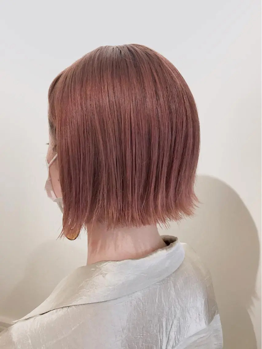 ショート カラー 切りっぱなしボブ ベージュカラー 黒髪 ブリーチ ブルーカラー 清水　ちひろ ✄トップスタイリストのヘアスタイル