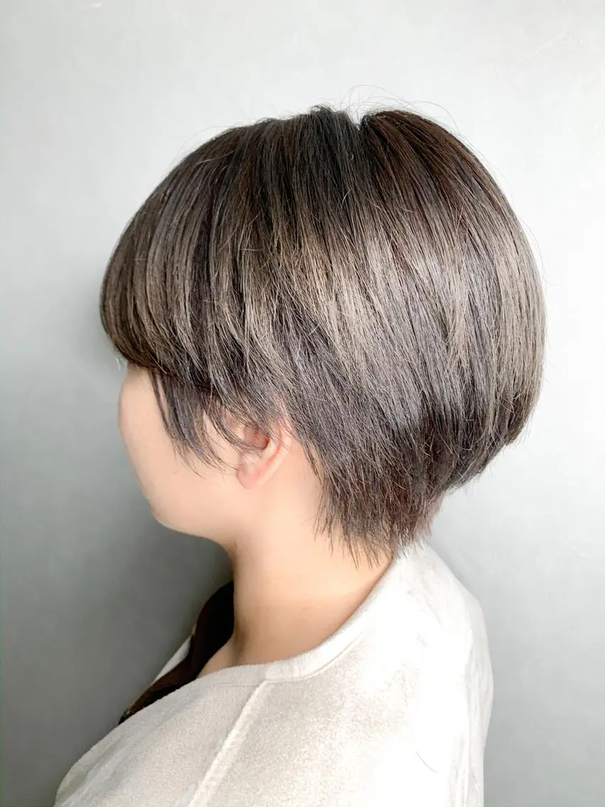 ショート カラー グレージュ オリーブグレージュ オリーブグレー ショートヘア カット ヘアカラー 🌈 DAIKI 🌈のヘアスタイル