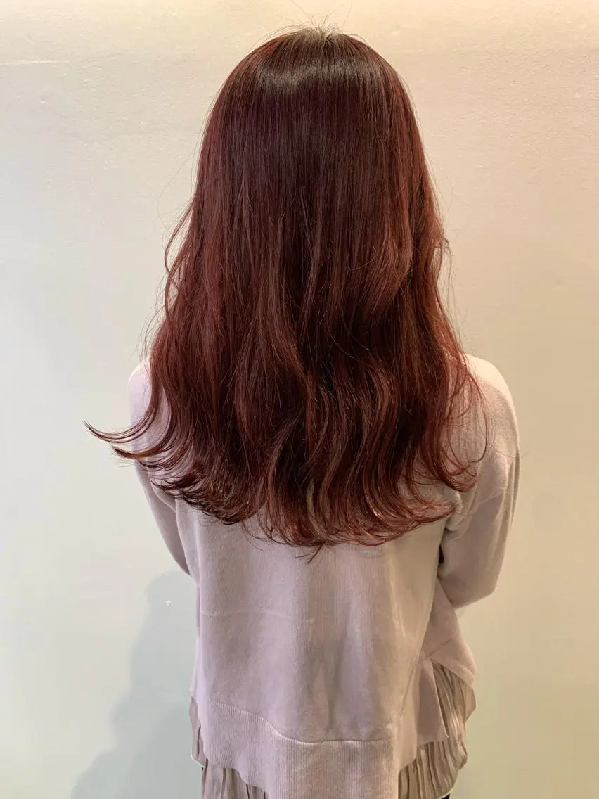 ロング カラー ヘアカラー SAKINO ベージュカラーのヘアスタイル