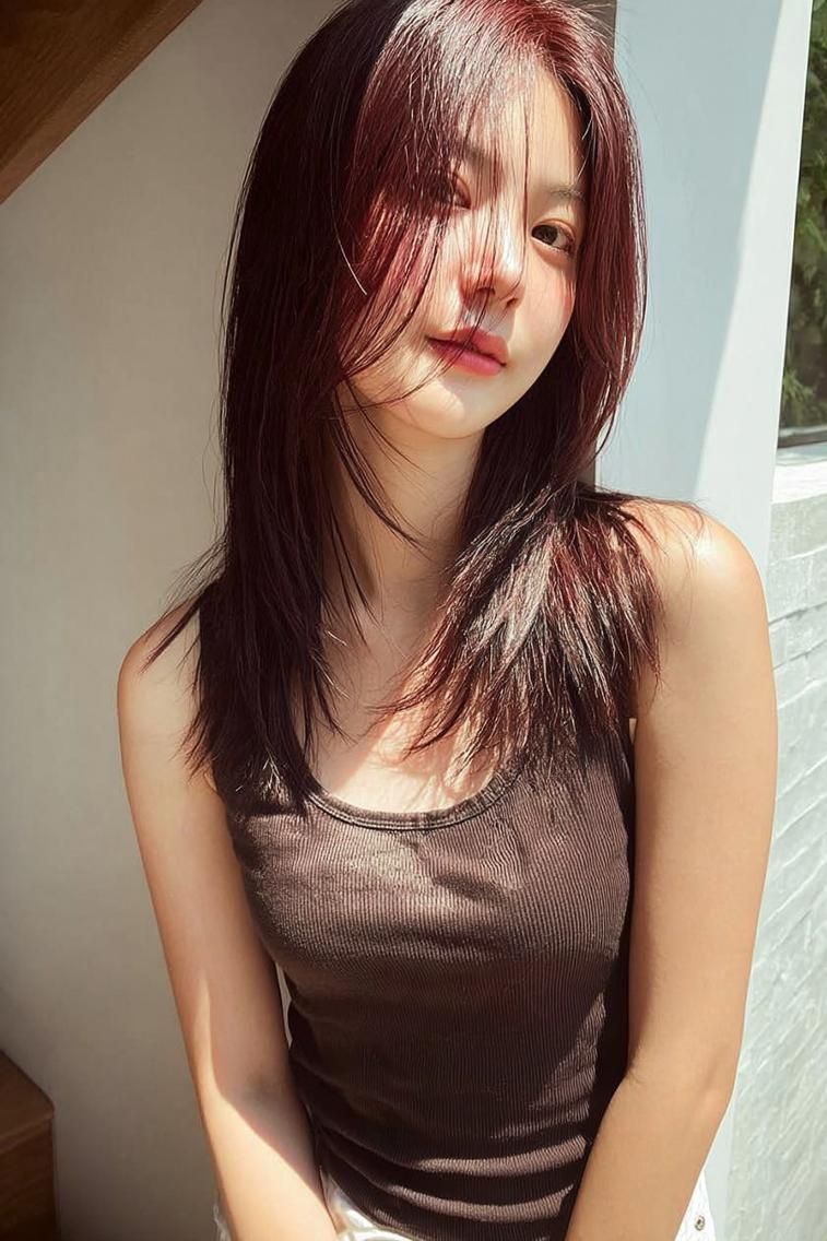 セミロング カラー 小村敏司 / 代表 /アンニュイスタイルのヘアスタイル