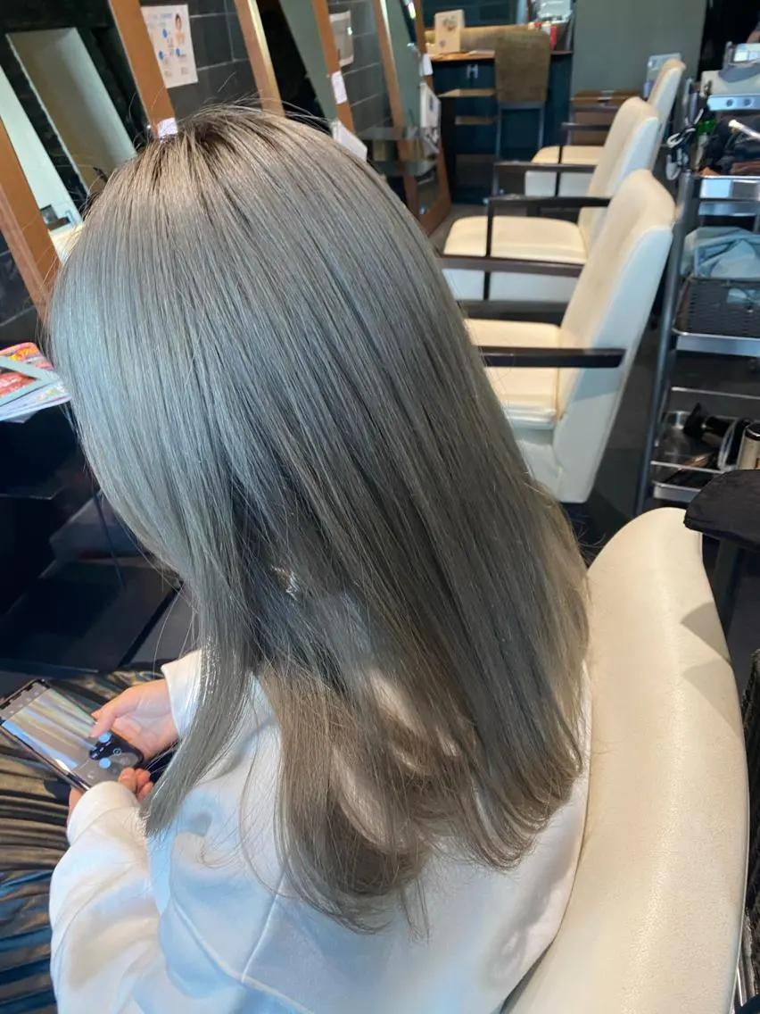 ロング カラー カット ヘアカラー トリートメント 中井 一葉のヘアスタイル