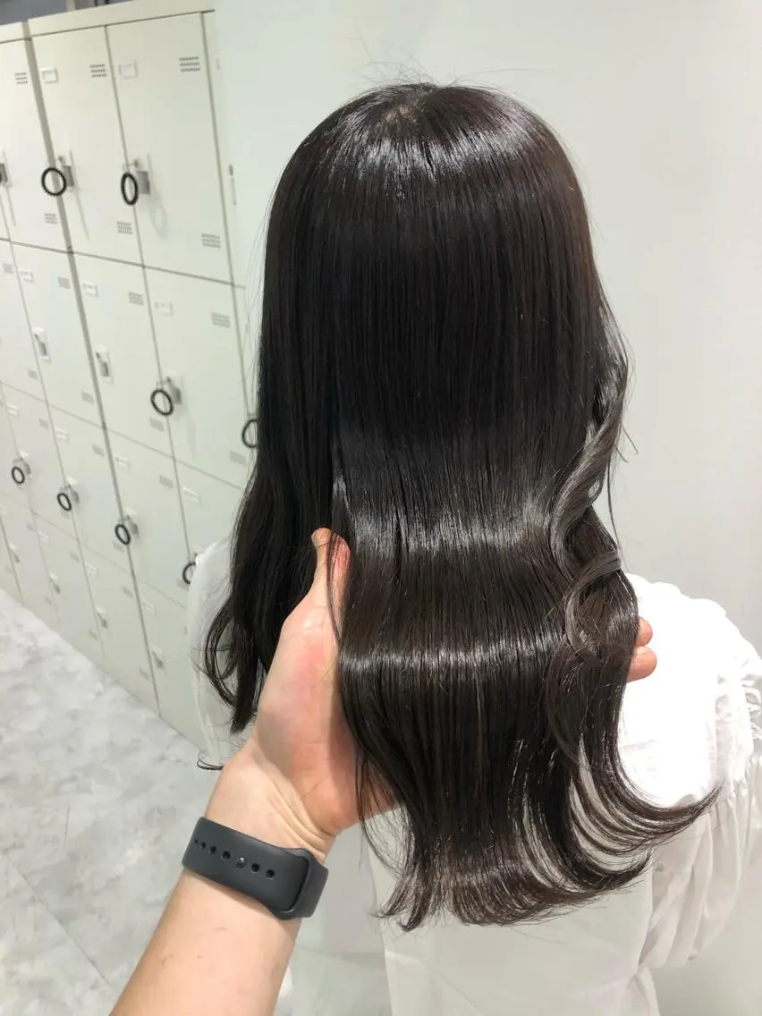 セミロング カラー パーマ ヘアアレンジ ネイル マツエク・マツパ 韓国風ベージュ🤎 赤みなし🌿横浜🤎のヘアスタイル
