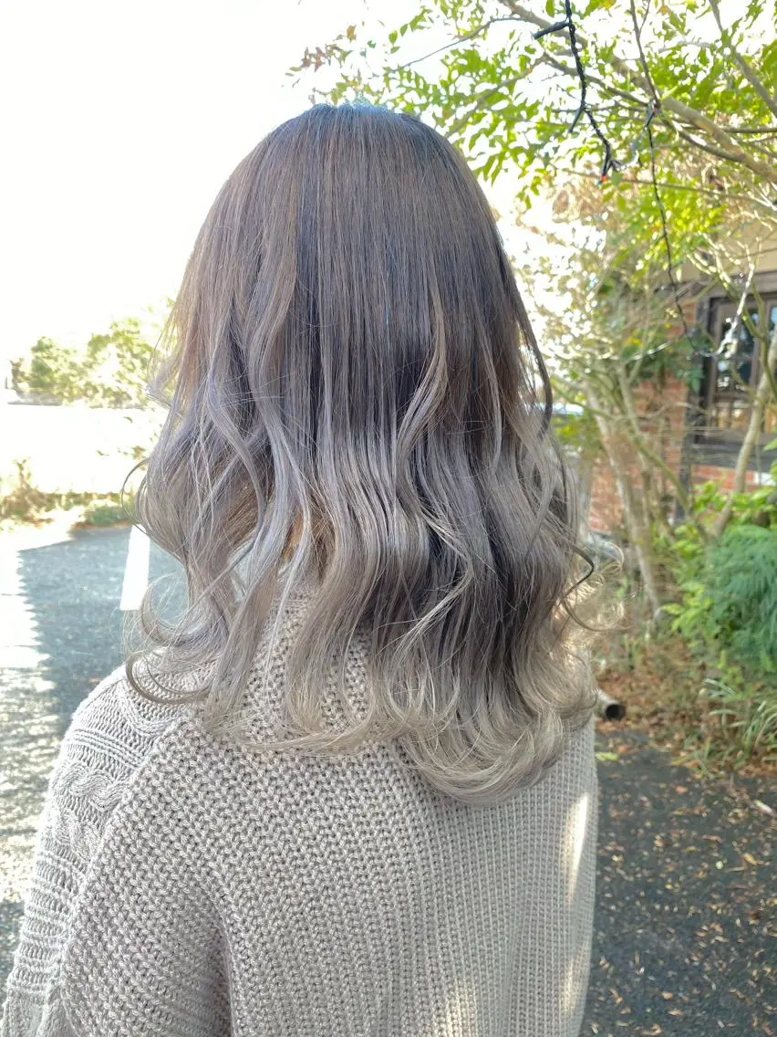 ロング カラー MIZUKI🫧ྀི 韓国ヘアAFLOATのヘアスタイル