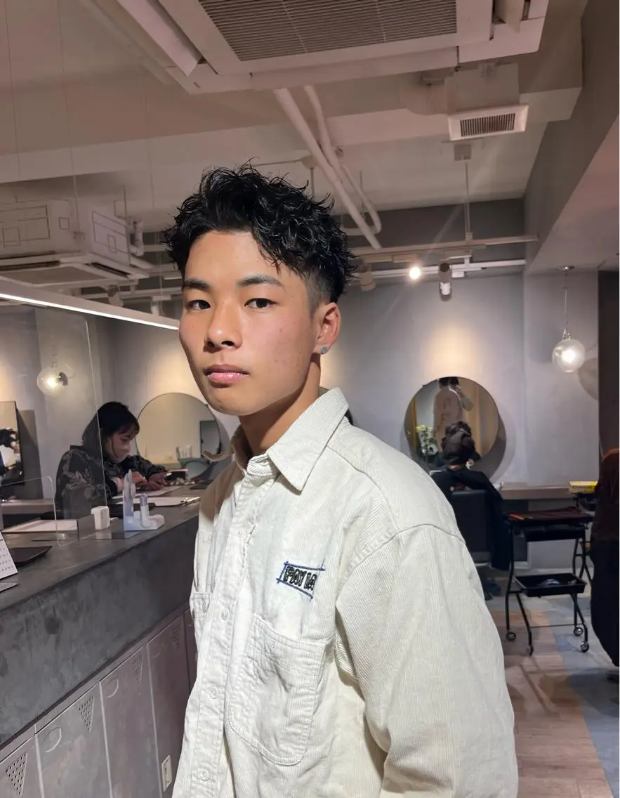 ショート パーマ メンズ カット パーマ SCENEbyRAD helmのヘアスタイル