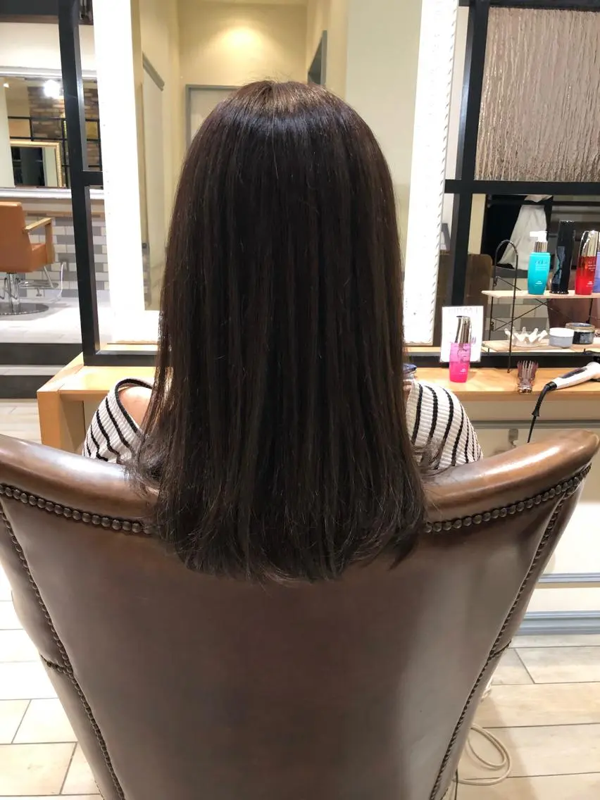 セミロング カラー アッシュ アッシュグレー ✳︎SERA✳︎ 平日のみご案内の眉毛・アイブロウイメージ