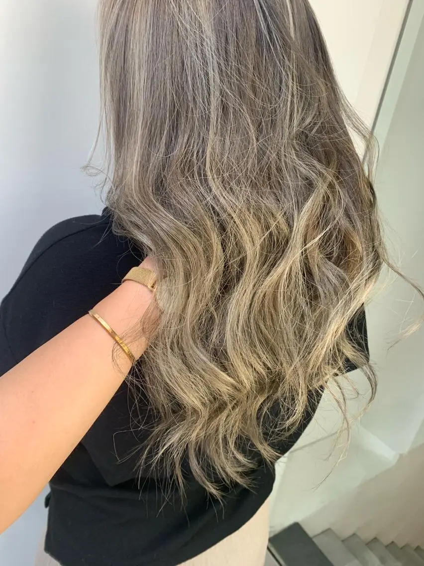 ロング カラー パーマ ヘアアレンジ メンズ まつげと眉 Meliaのマツエク・マツパデザイン
