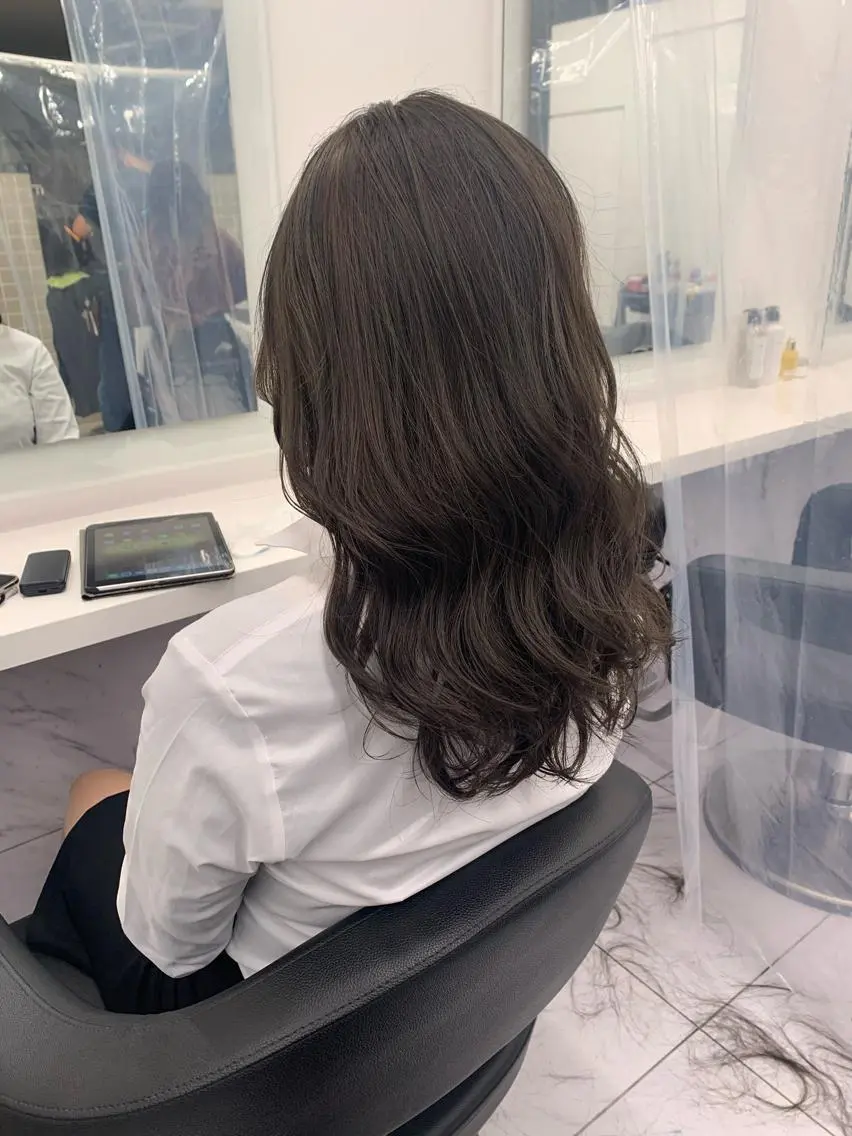 ミディアム 【丁寧なカウンセリ ング】MIHOのヘアスタイル