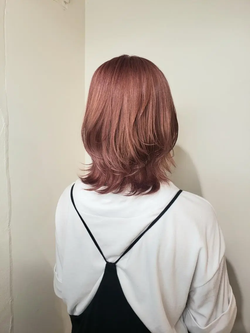 ミディアム カット ヘアカラー トリートメント 🇰🇷透明感×ハイ トーン🌟tomoのヘアスタイル