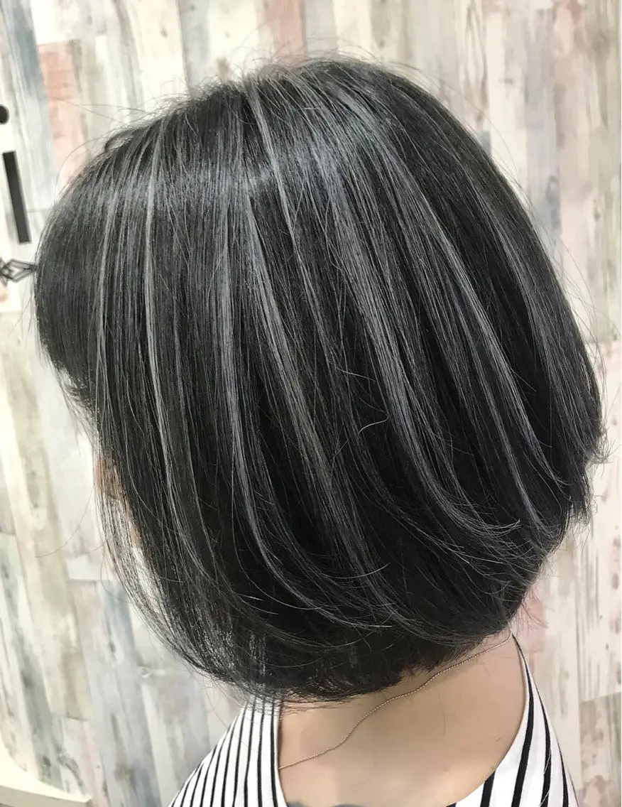 ショート カラー アッシュ ハイライトカラー ハイライト 髪質改善/艶髪💎 ウエキ リカのヘアスタイル