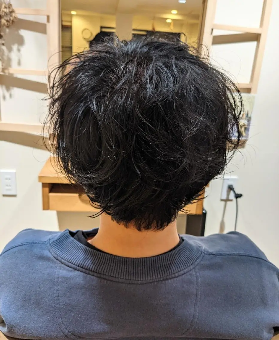 パーマ メンズ メンズパーマ 刈り上げ マエハラ ナナのヘアスタイル