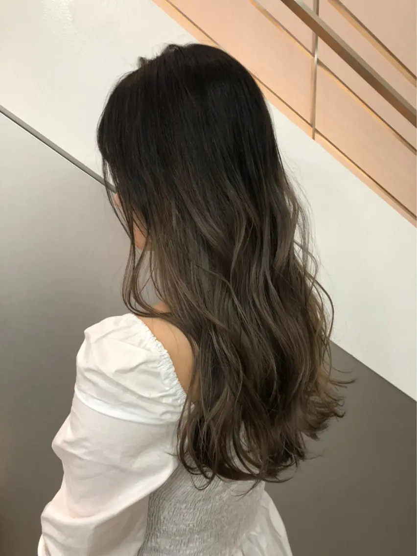 ロング カラー エギョモリ ⭐️N° blao 名古屋栄【髪質改善】のヘアスタイル