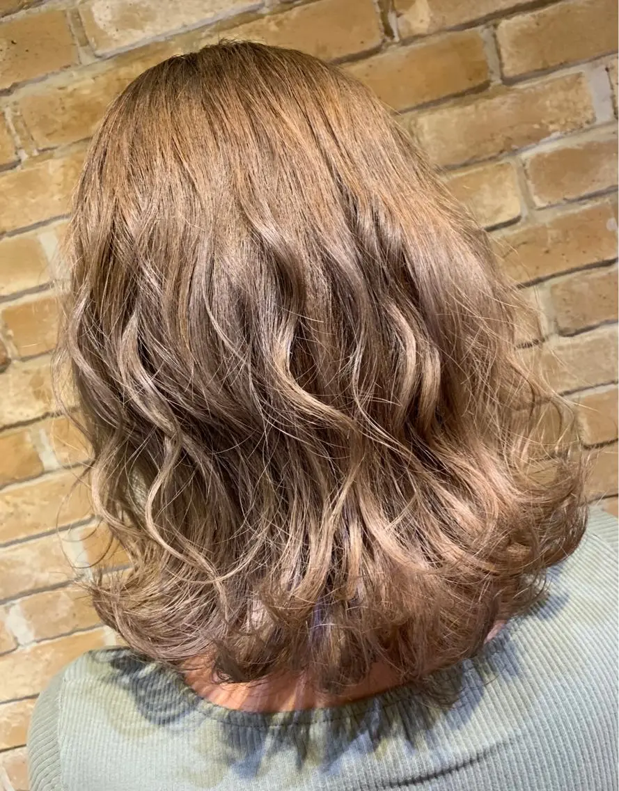 ミディアム カラー ベージュカラー ミルクティーベージュ 💜Rebre** Mayu💜のヘアスタイル