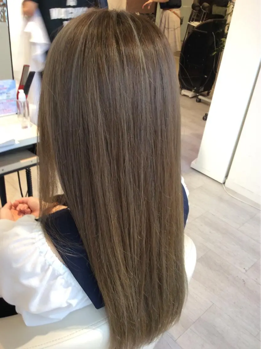 ロング カラー 金子 富士のヘアスタイル