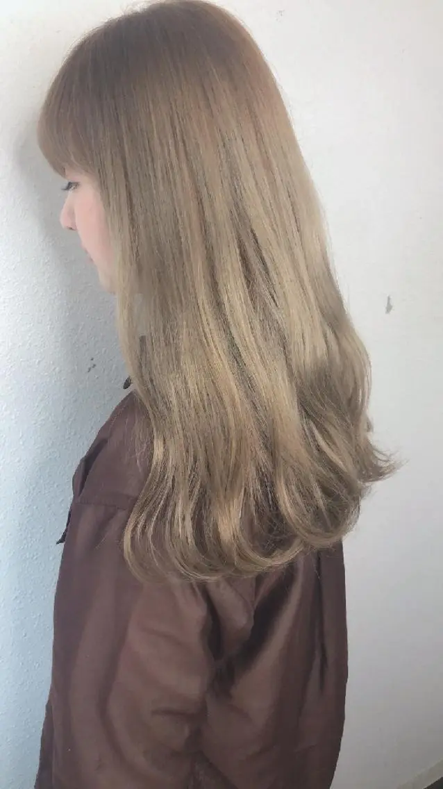 ロング カラー ブリーチ ハイトーンカラー カット ヘアカラー 竹内啓太 ボブのヘアスタイル