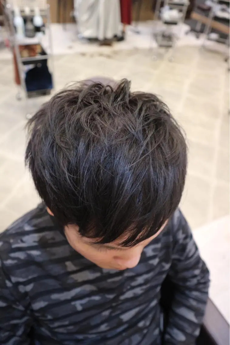 ショート カラー メンズ ブルーカラー ネイビーカラー 土屋 ゆうこのヘアスタイル