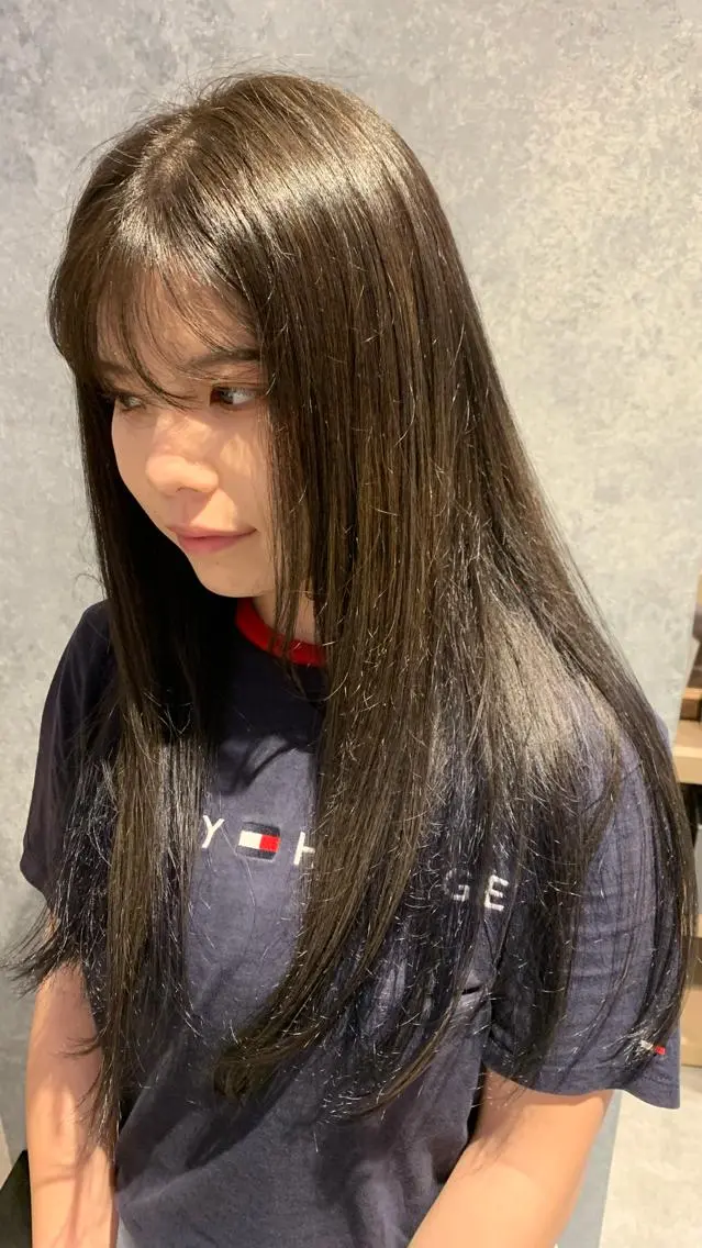 ロング カラー AiRU hair MIYUUのヘアスタイル
