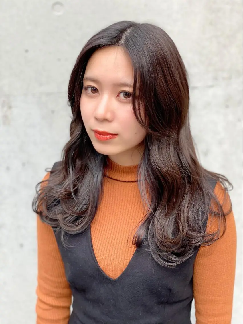 セミロング アッシュ ボブ くびれヘア ハイライト レイヤーカット 原宿アンリ 山下卓也のヘアスタイル