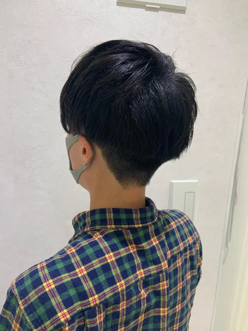 ショート カラー パーマ ヘアアレンジ ハイトーンカラー🤍 山下 優華のヘアスタイル