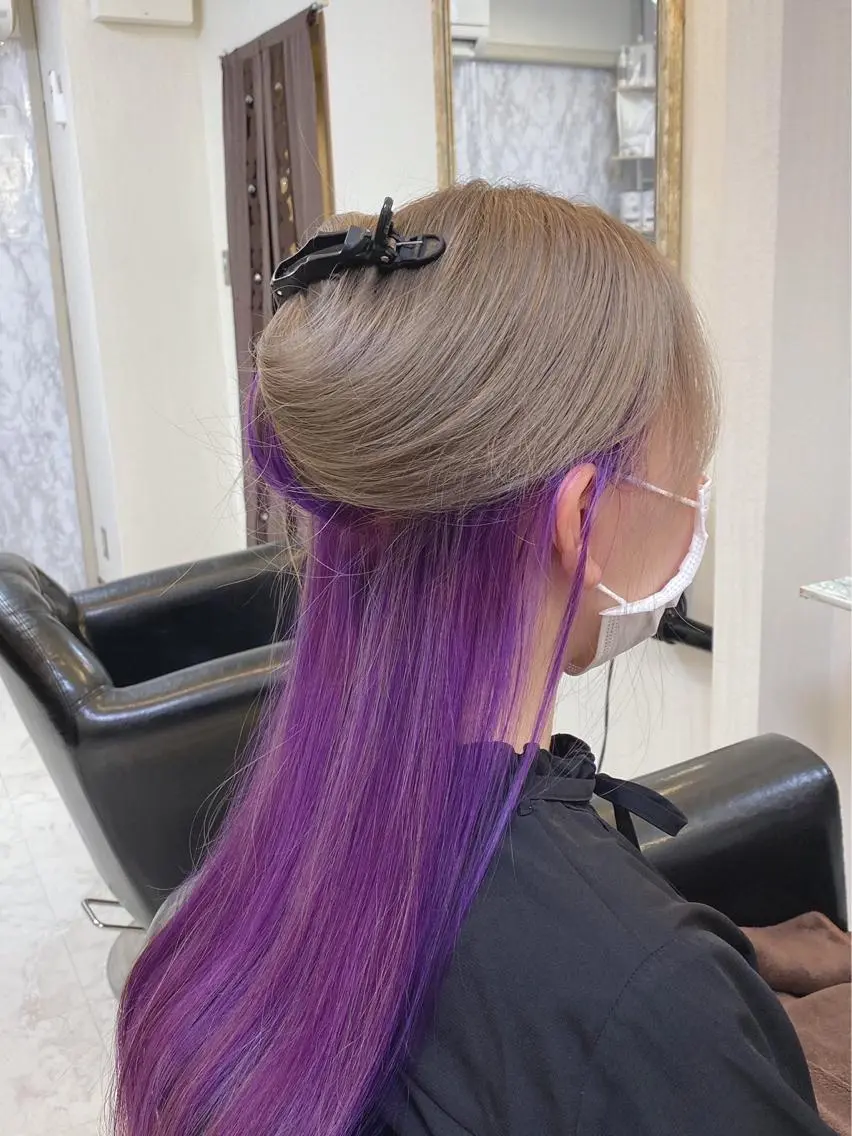 ロング カラー ブリーチ 透明感カラー インナーカラー KEN 🌟のヘアスタイル