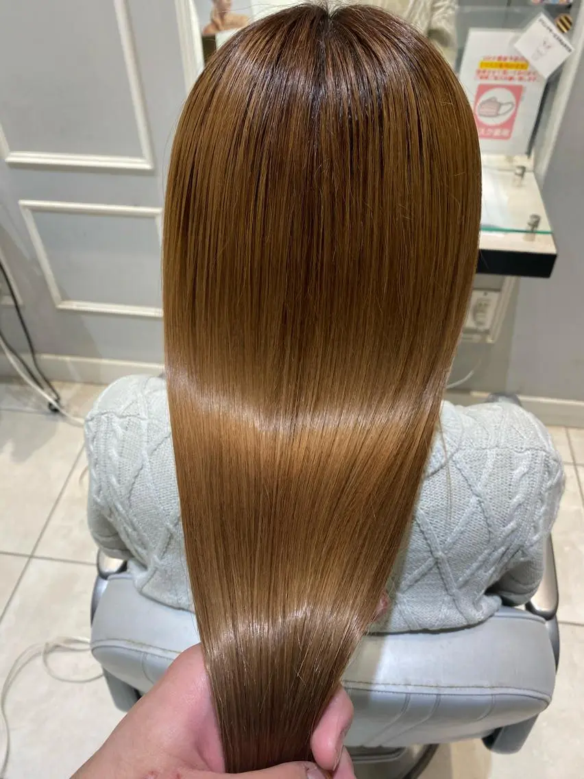 ロング 美髪矯正透明感カラー 江川　和輝のヘアスタイル