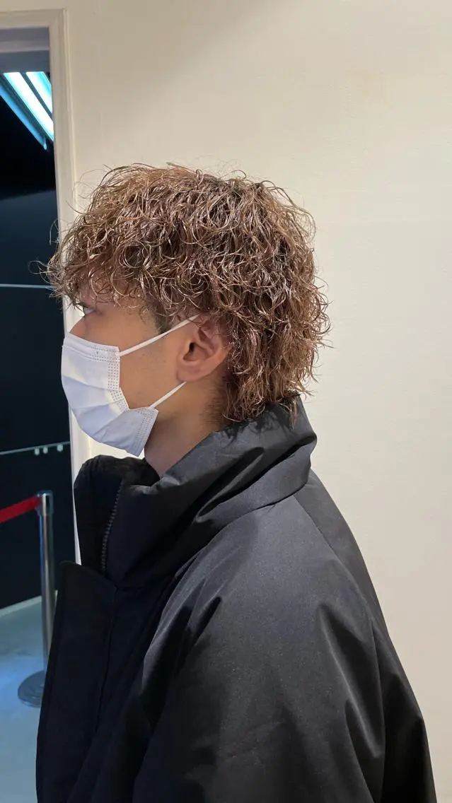 パーマ メンズ メンズパーマ 🌫デザインカラーのヘアスタイル