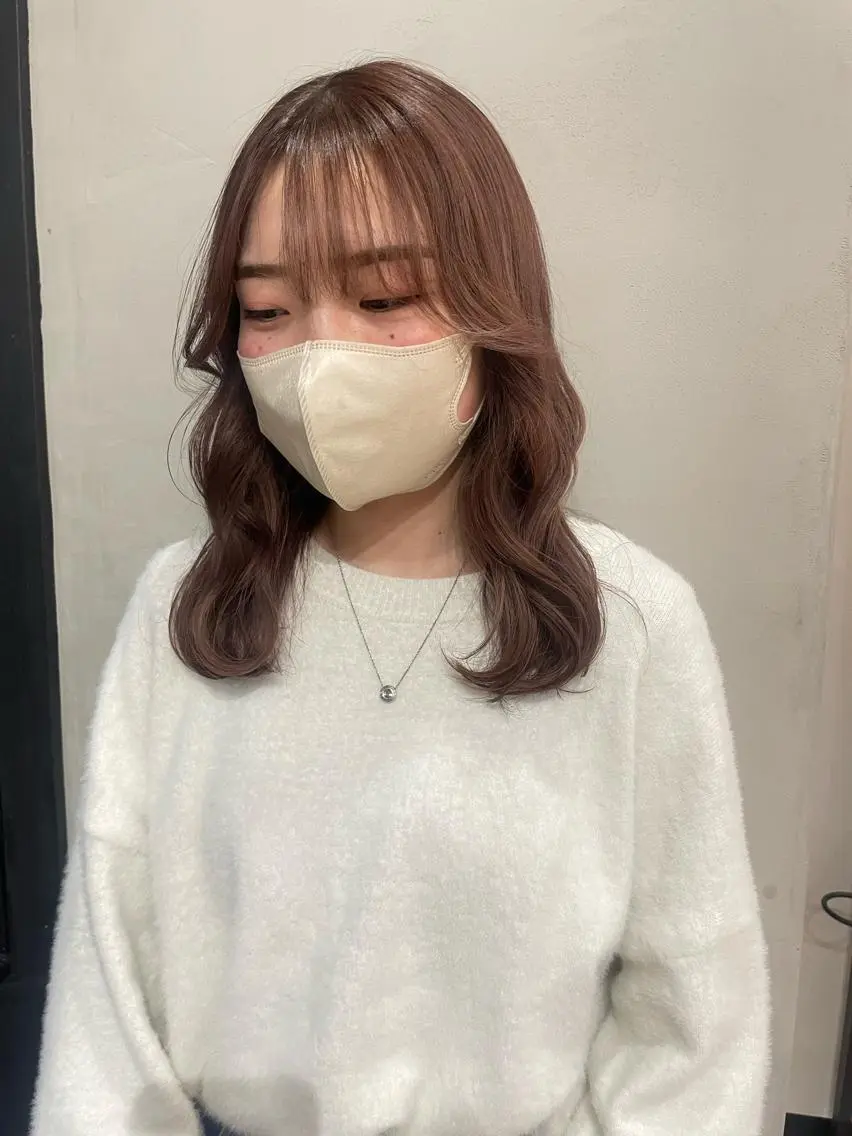ミディアム カラー ヘアアレンジ Megu/ベージュ/ 透明感カラーのヘアスタイル