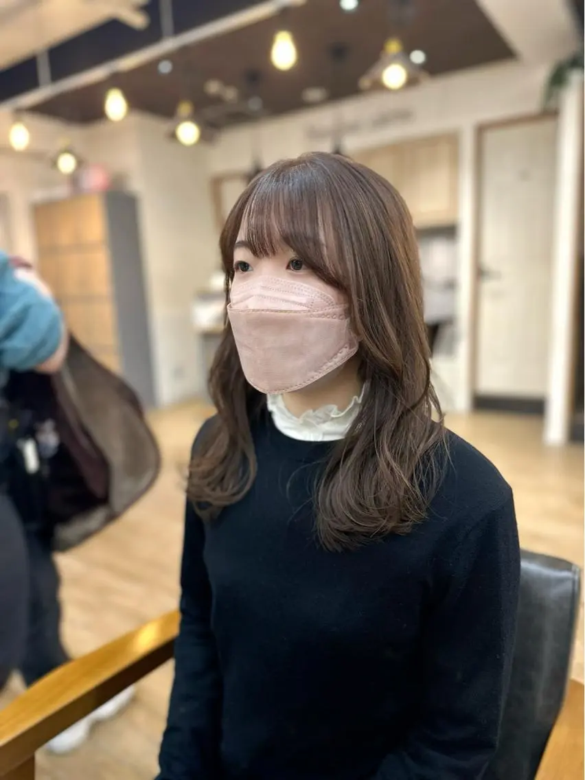 ミディアム カラー パーマ ヘアアレンジ メンズ キッズ ネイル マツエク・マツパ アイブロウ ヘアカラー トリートメント 似合せレイヤー/ 柔らか透明感カラーのヘアスタイル