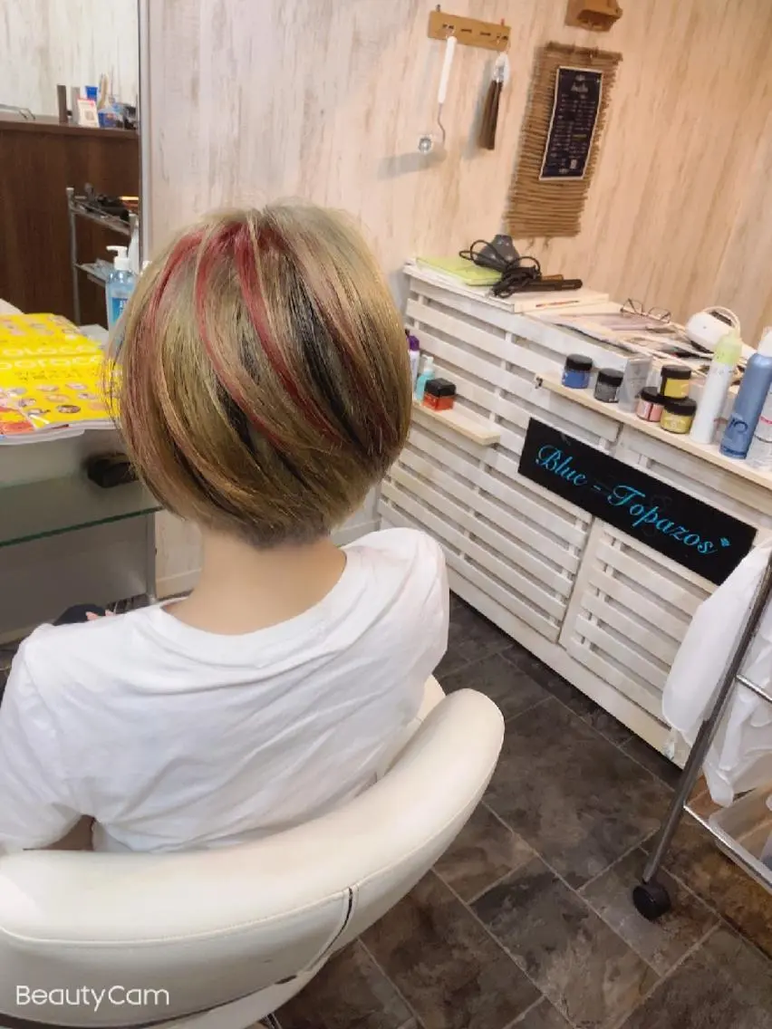 ショート カラー 斉藤 啓太のヘアスタイル