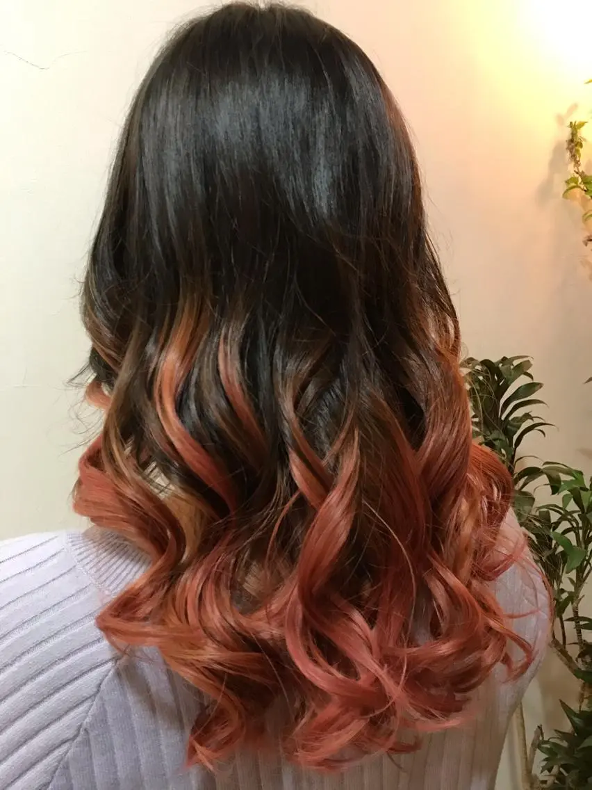 ロング カラー ピンクカラー カット ヘアカラー 福井 稜平のヘアスタイル