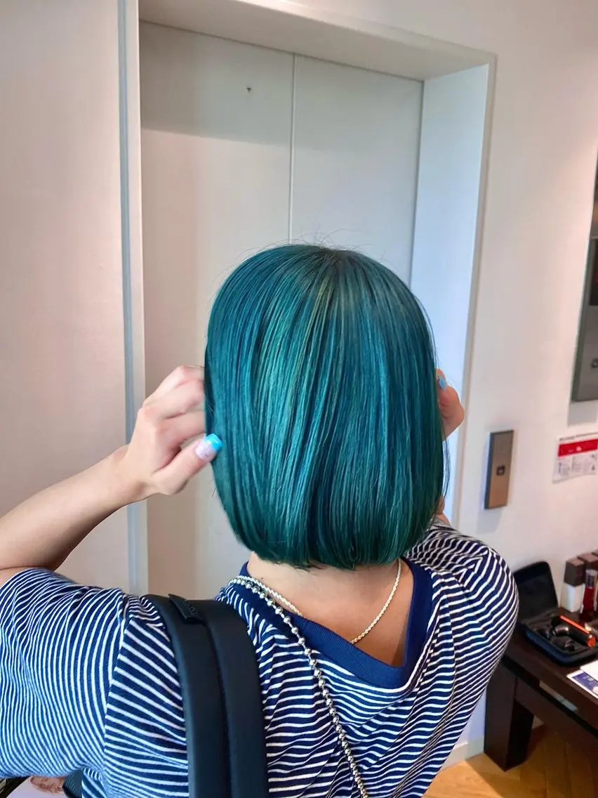 ショート カラー ハイトーンカラー ボブ ミディアムレイヤー 添田晃基のヘアスタイル