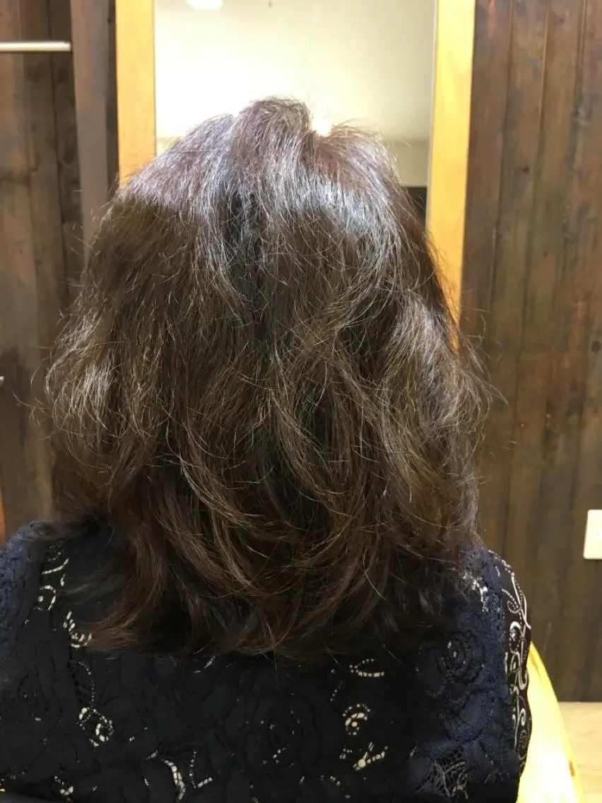 ミディアム ミディアムパーマ パーマ ルミ エールのヘアスタイル