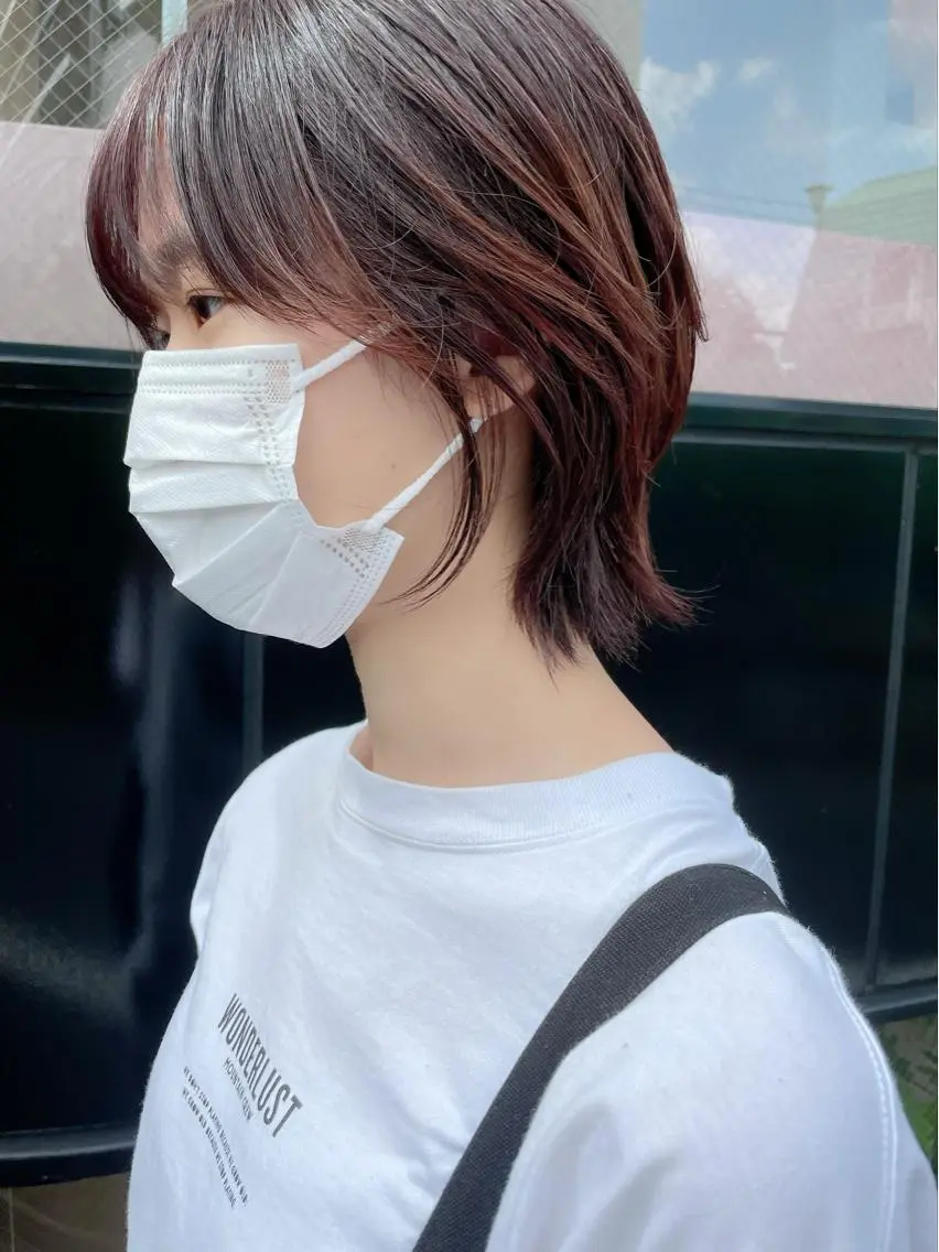 ショート 伸ばしかけ ウルフカット シンプル+αな デザインを 松崎陸のヘアスタイル