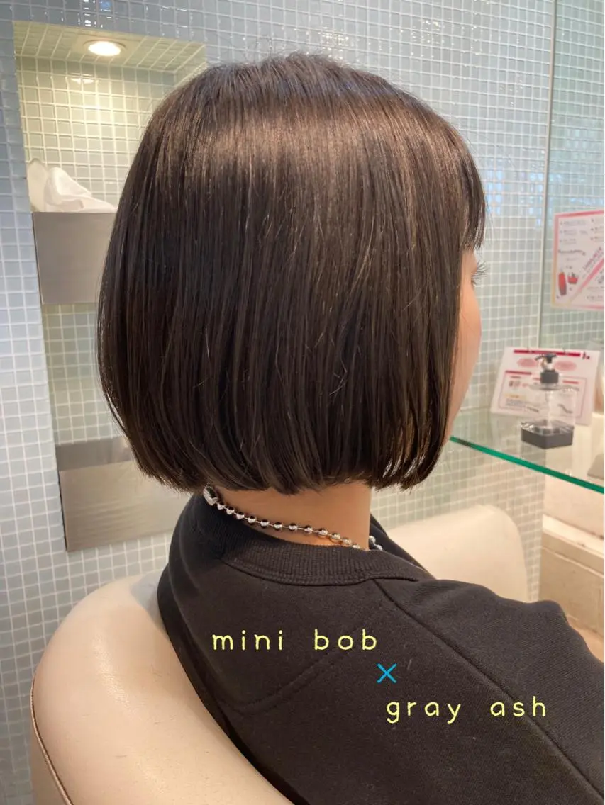 ショート カラー アッシュ ボブ 安永 里帆のヘアスタイル