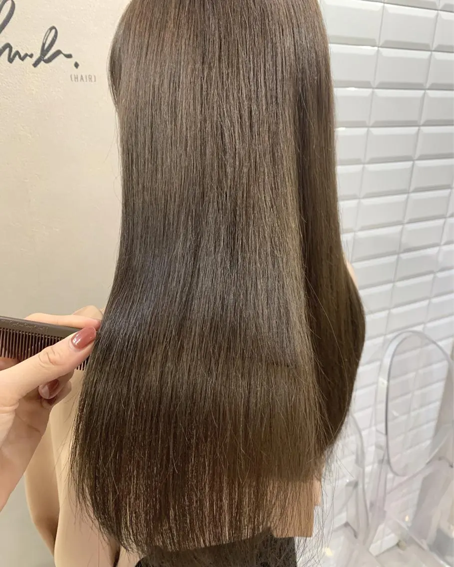 ロング カラー グレージュ hubhair レイヤー/透明感のヘアスタイル
