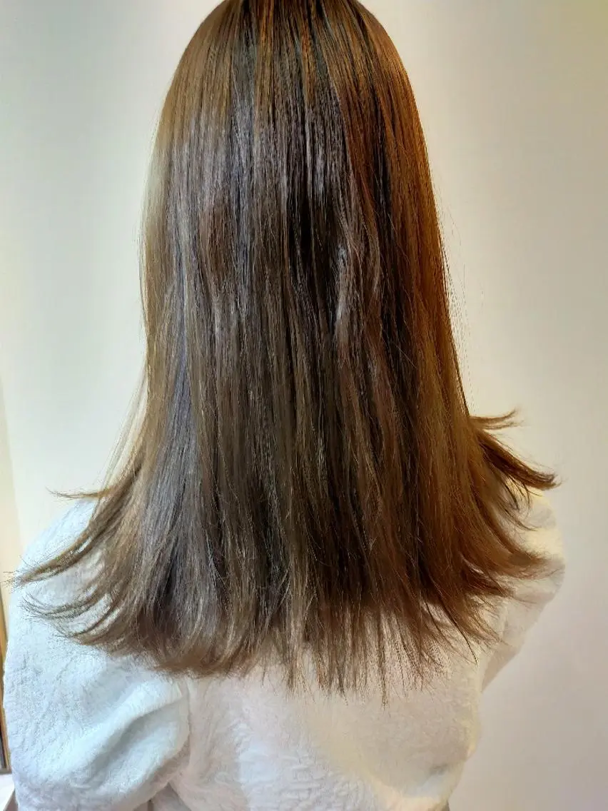 セミロング カラー オリーブカラー カット ヘアカラー トリートメント Culumi クルミ 松井照雄/梅田茶屋町のヘアスタイル