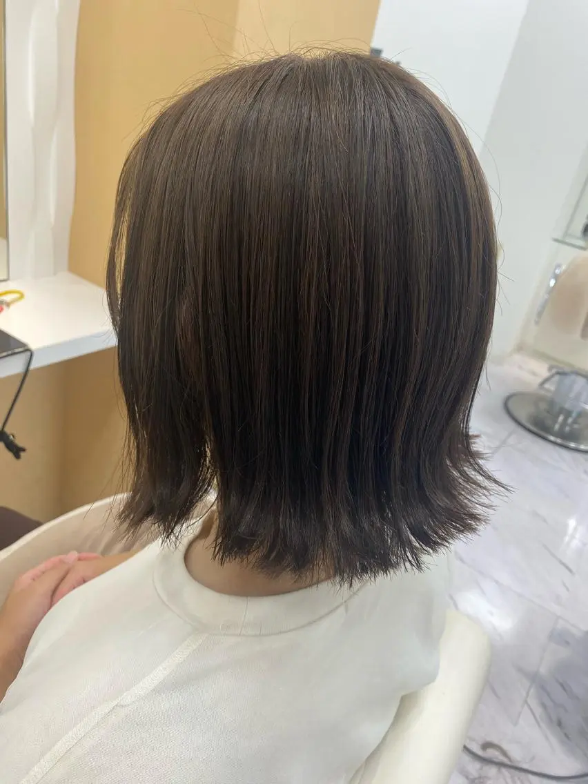 ショート 外ハネヘア カット ヘアカラー N° Elune MIYUUのヘアスタイル