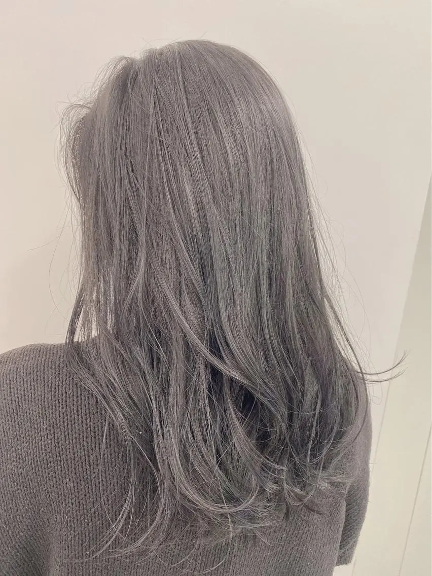 セミロング カラー ヘアアレンジ *［公式］札幌アカデ ミー🪄モデル募集のヘアスタイル