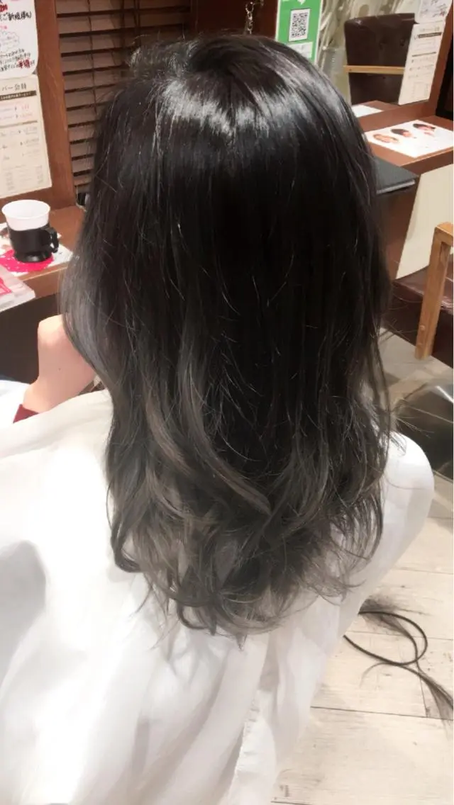 ミディアム カラー ダブルカラー グラデーションカラー 外国人風カラー カット ヘアカラー 【メンズカット】 澤下瑛一のヘアスタイル