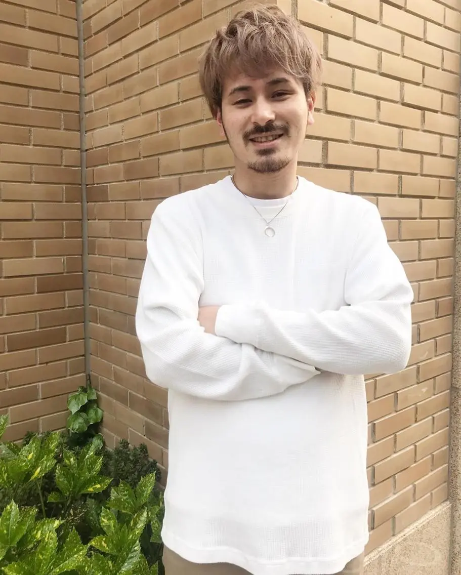 ショート カラー パーマ ヘアアレンジ メンズ メンズバレイヤージュ メンズブリーチ メンズハイライト メンズハイトーン メンズインナーカラー yasu ヤスのヘアスタイル