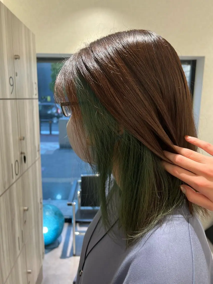 カラー 宮下 志織のヘアスタイル