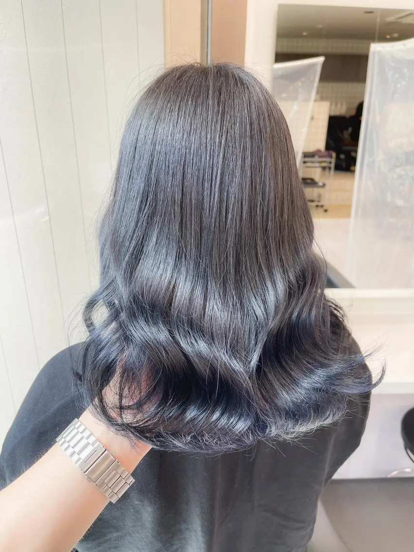 カラー ヘアカラー トリートメント ヘッドスパ ヘアセット ハイトーン×レイヤー カットTAKUMIのヘアスタイル
