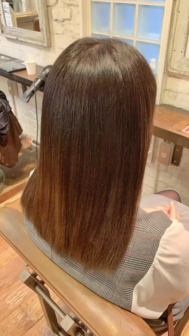 セミロング カラー 🌈髪質改善 縮毛矯正特化🌈松田のヘアスタイル