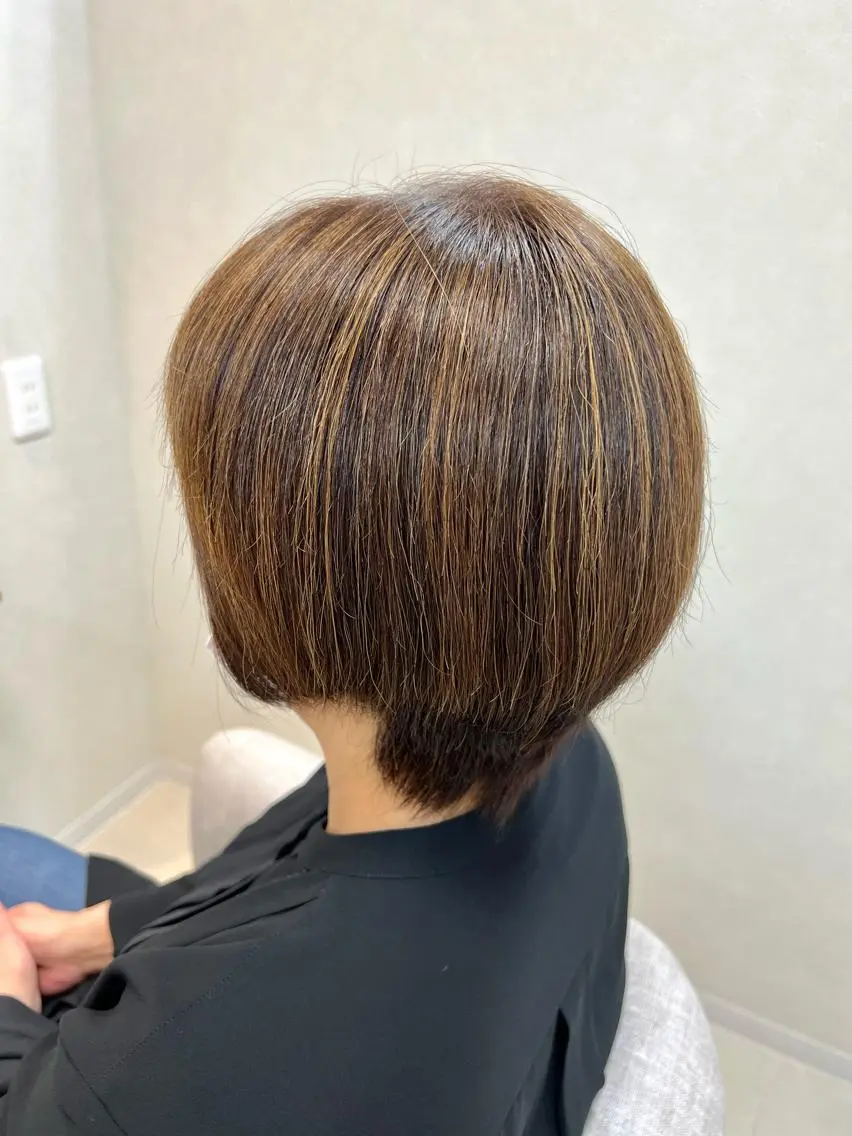 ショート ハイライト ヘアカラー ショート/白髪ぼかし 君和田若菜のヘアスタイル