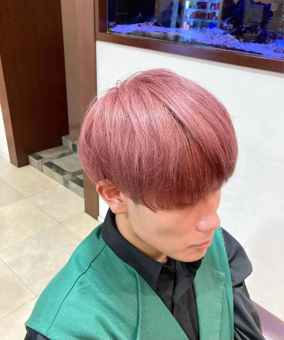 カラー メンズ ベージュカラー ピンクカラー ピンクベージュ カットが上手い 💇‍♂🌸サク🌸のヘアスタイル